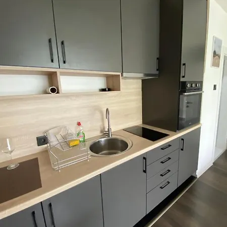 شقة Ela Apartman Stan Na Dan *