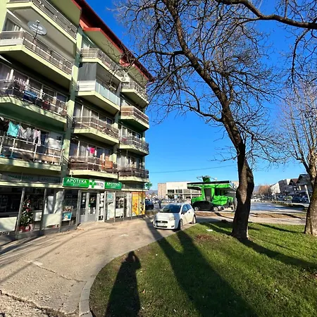 Ela Apartman Stan Na Dan شقة برييدور