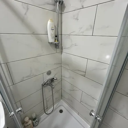 شقة Ela Apartman Stan Na Dan *