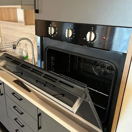 شقة Ela Apartman Stan Na Dan